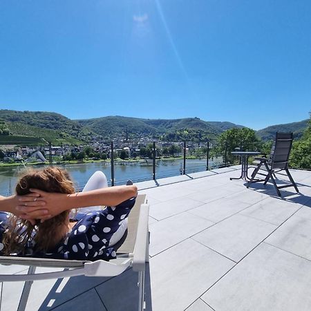 Mv Roemervilla, Lofts & Penthouses Mit Traumhaftem Moselpanoramablick Und Sauna Трейс-Карден Екстериор снимка
